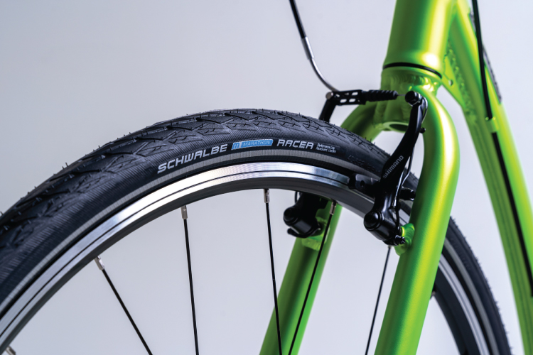 Räder und Naben. Mit geringem Rollwiderstand.